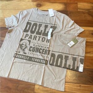 Set of 2 Dolly Parton Concert Graphic Tee - Taupe